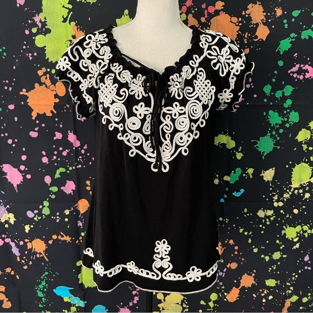 Lauren Michelle Black Blouse with White Embroidered Designs, NWT, Size Medium